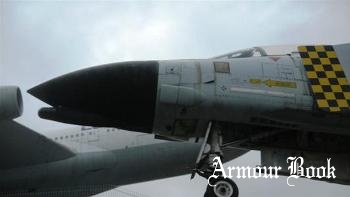 F-4C (37446) [Walk Around]