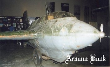 Messerschmitt Me 163B-1 Komet [Walk Around]