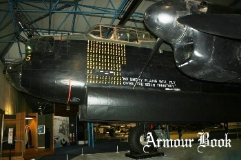 Avro Lancaster [Walk Around]